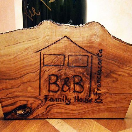 B&B Family House Franciacorta Corte Franca Exteriér fotografie